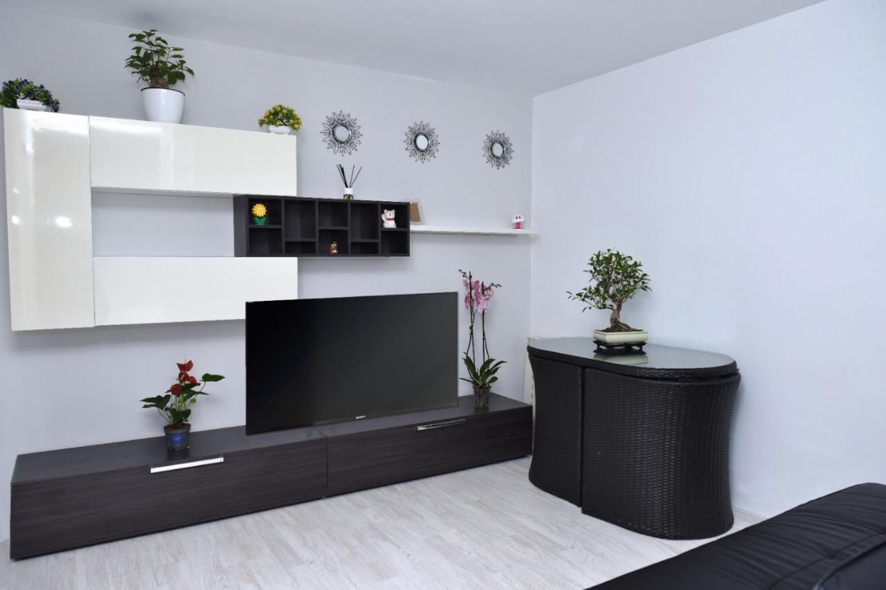 Appartement Departamentos C&G à Madrid Extérieur photo